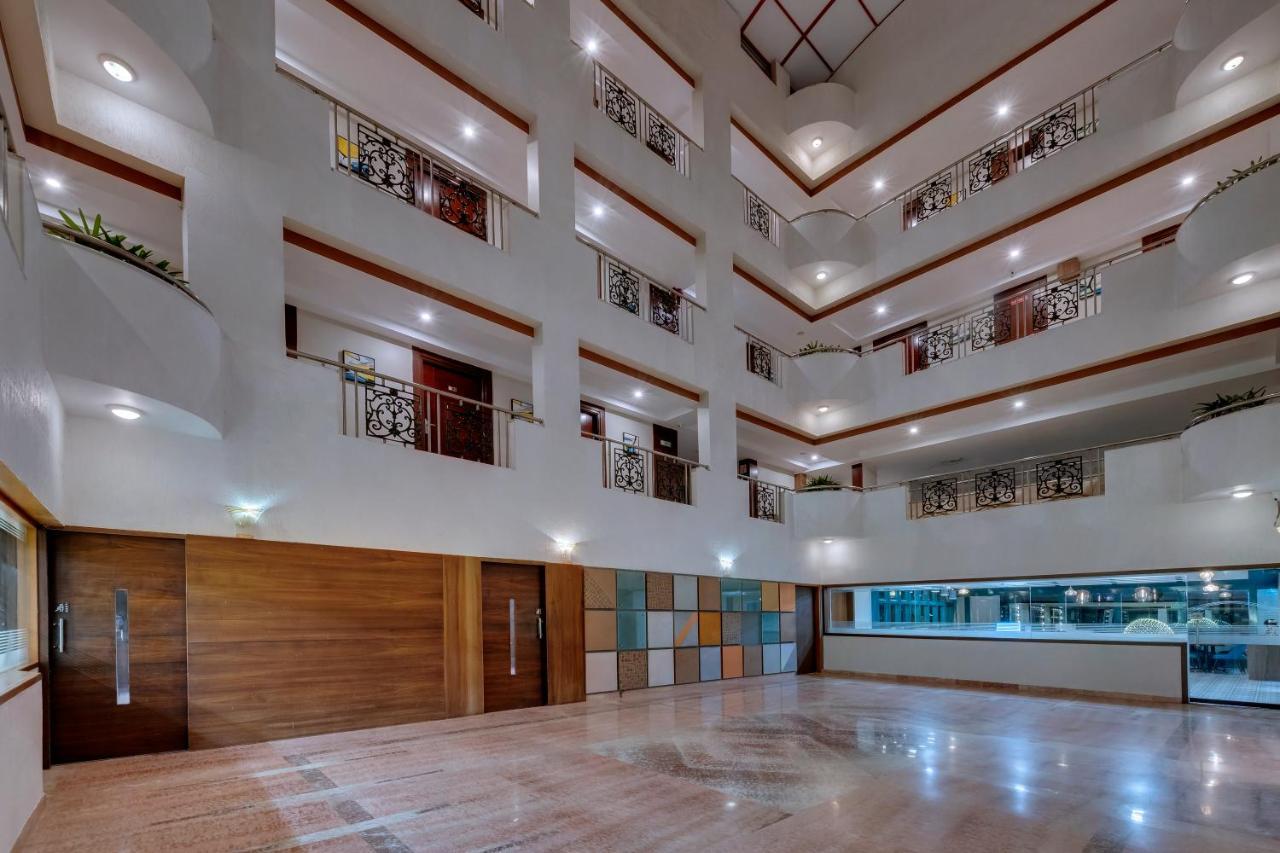 The Fern Residency Hubballi Dış mekan fotoğraf