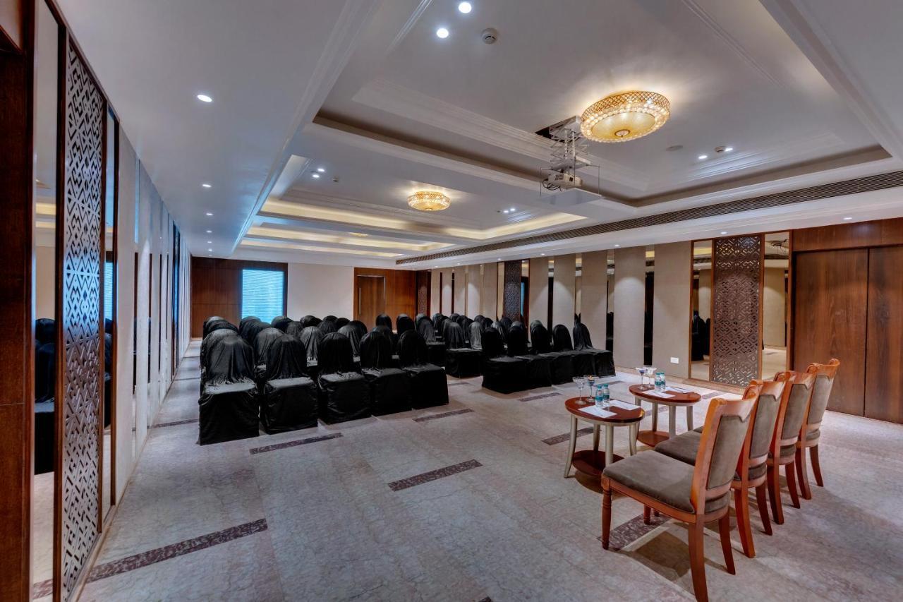 The Fern Residency Hubballi Dış mekan fotoğraf
